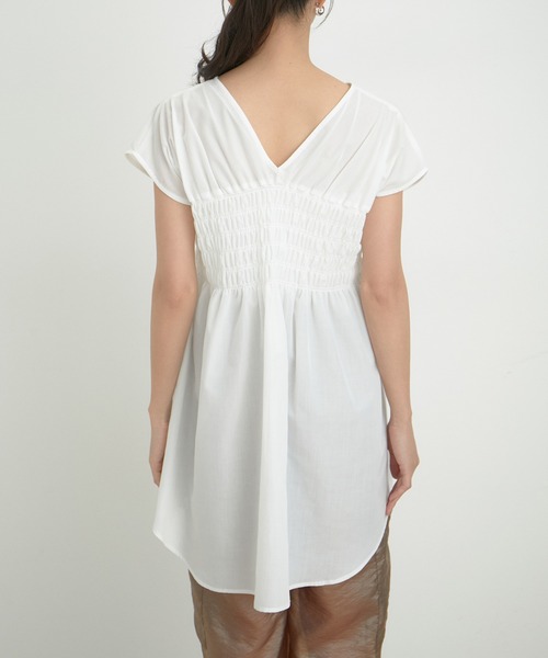 VIS(ビス)の「【洗える】ゆるVネックシャーリングシャツブラウス(シャツ/ブラウス・レディース・ホワイト/サックスブルー/ピンク系その他2・FREE)」の15枚目の写真