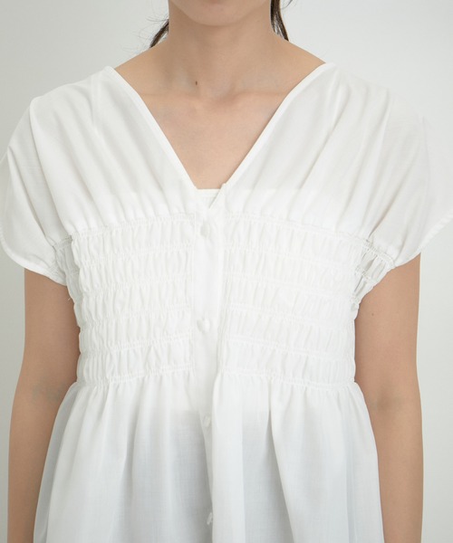 VIS(ビス)の「【洗える】ゆるVネックシャーリングシャツブラウス(シャツ/ブラウス・レディース・ホワイト/サックスブルー/ピンク系その他2・FREE)」の16枚目の写真