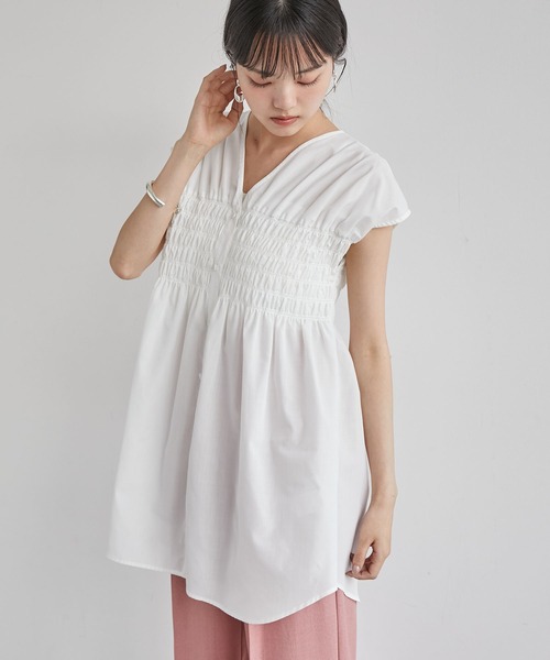 VIS(ビス)の「【洗える】ゆるVネックシャーリングシャツブラウス(シャツ/ブラウス・レディース・ホワイト/サックスブルー/ピンク系その他2・FREE)」の21枚目の写真