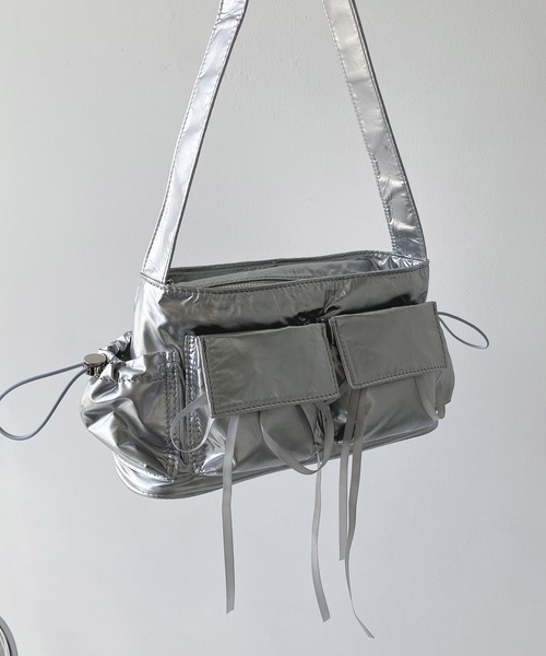 AS KNOW AS plus(アズノゥアズプラス)の「サイドリボンダブルポケットショルダーバッグ 【ZOZOTOWN限定アイテム】(ショルダーバッグ・レディース・ブラック/アイボリー/ブルー/シルバー・FREE)」の16枚目の写真