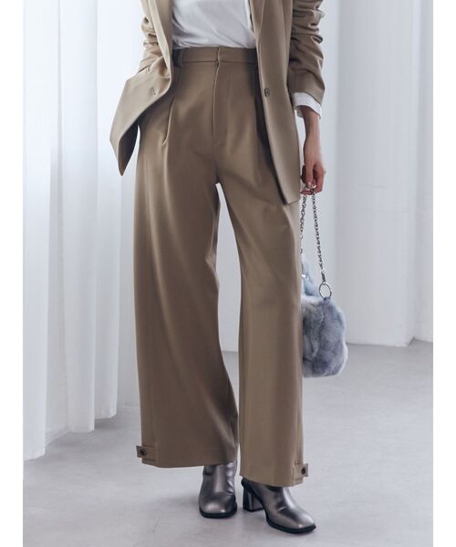 MURUA（ムルーア）の「【SET UP対応】ヘムアジャストタックパンツ（その他パンツ・レディース・ベージュ/ブラック/グレー・1/2）」の3枚目の写真