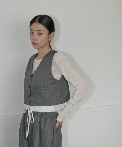 AIC.（エーアイシー）の「ストライプクロップドベスト/セットアップ