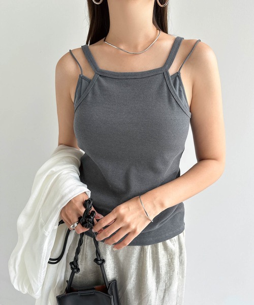 andme(アンドミー)の「レイヤード風カップ付きキャミソール(キャミソール・レディース・ブルー/グレイッシュベージュ/キナリ/ブラック・FREE)」の21枚目の写真
