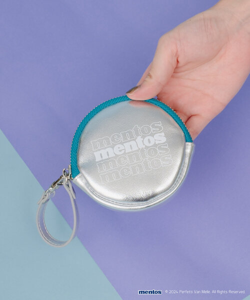 BIRTHDAY BAR(バースデイバー)の「【mentos メントス】メタリックレザーコインケース(財布・レディース・シルバー/シルバー系その他・0)」の4枚目の写真