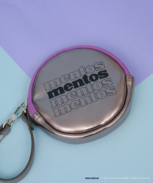 BIRTHDAY BAR(バースデイバー)の「【mentos メントス】メタリックレザーコインケース(財布・レディース・シルバー/シルバー系その他・0)」の13枚目の写真