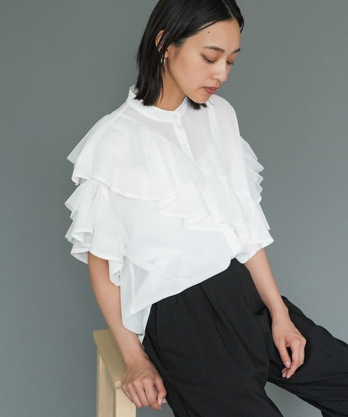 mili an deni（ミリアンデニ）の「ダブルフリルブラウス（シャツ/ブラウス・レディース・ブラック/オフホワイト/サックスブルー・M）」の2枚目の写真
