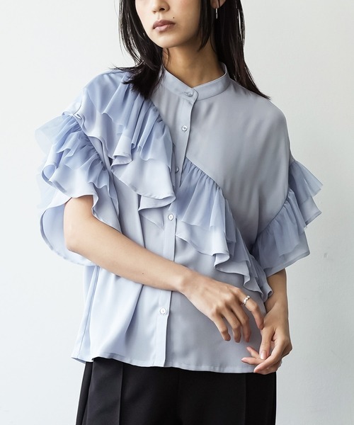 mili an deni（ミリアンデニ）の「ダブルフリルブラウス（シャツ/ブラウス・レディース・ブラック/オフホワイト/サックスブルー・M）」の4枚目の写真