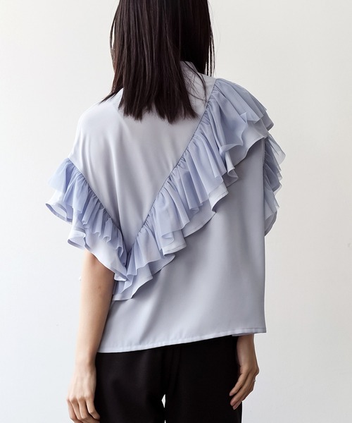 mili an deni（ミリアンデニ）の「ダブルフリルブラウス（シャツ/ブラウス・レディース・ブラック/オフホワイト/サックスブルー・M）」の6枚目の写真