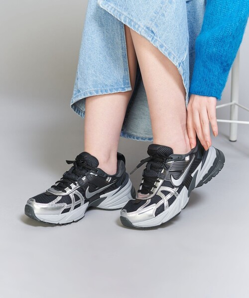 W Nike V2K RUN 24.5センチ　スニーカー　レディース NIKE スニーカー 「NIKE」W V2K RUN レディース : ZOZOTOWN