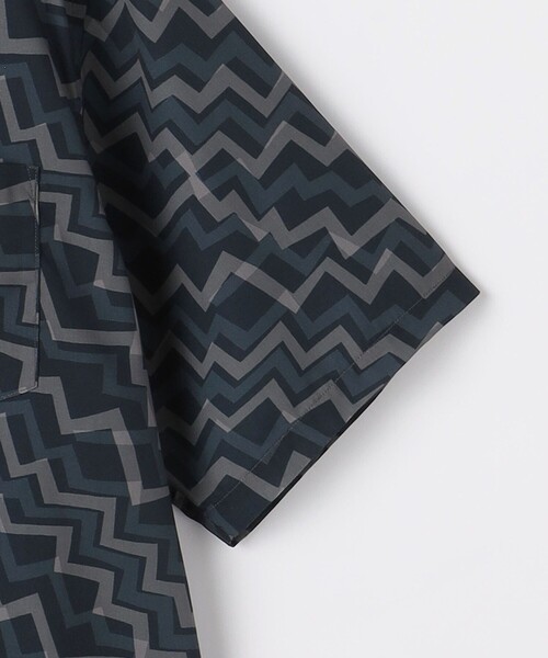 green label relaxing（グリーンレーベルリラクシング）の「LISA RYDELL ジャストルーズ シャツ（シャツ/ブラウス・メンズ・オレンジ/ダークグレー/ネイビー・L/M/S/XL）」の17枚目の写真