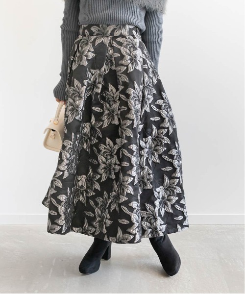 RANDA（ランダ）の「フラワージャガードフレアスカート（スカート・レディース・ブラック/グレー/ホワイト・0/1）」の4枚目の写真