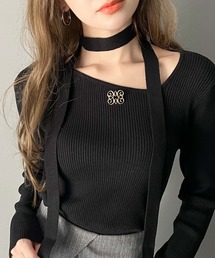 【mily bilet】女性らしさを格上げ。ブローチ付きアシメトリーネックオフショルマルチウェイチョーカー付きニットプルオーバー