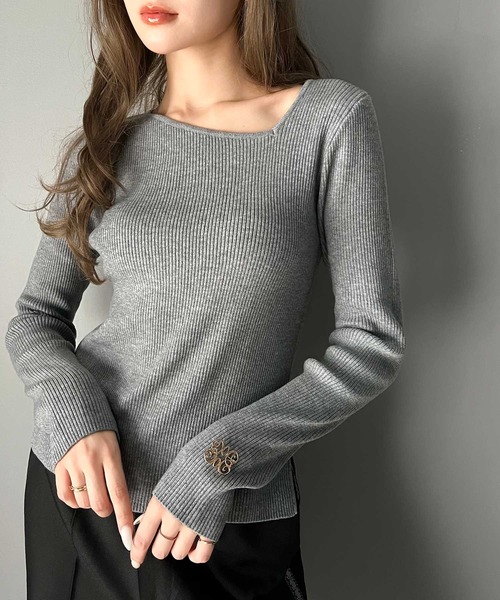 mily bilet（ミウィビレット）の「【mily bilet】女性らしさを格上げ。ブローチ付きアシメトリーネックオフショルマルチウェイチョーカー付きニットプルオーバー（ニット/セーター・レディース・バーガンディー/ブラック/アイボリー/グレー・LARGE/X-LARGE/MEDIUM/SMALL）」の6枚目の写真