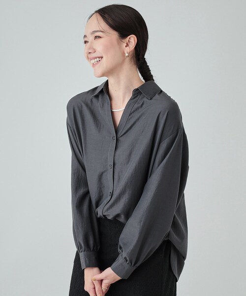 無理せずキレイ】後ろ姿が引き立つ バックレースアップブラウス