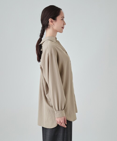 無理せずキレイ】後ろ姿が引き立つ バックレースアップブラウス