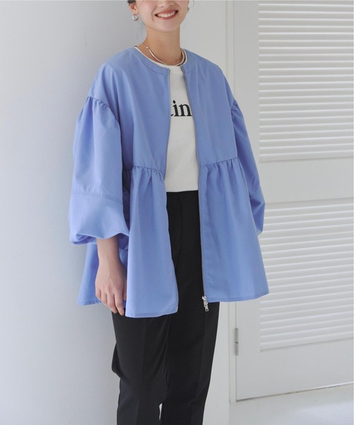 titivate(ティティベイト)の「前ジップペプラムブラウス/ジャケット(シャツ/ブラウス・レディース・オフホワイト/ブルー/ブラック・FREE)」の3枚目の写真