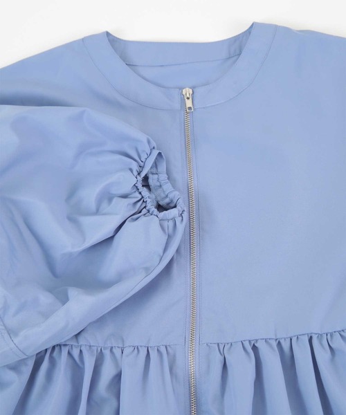 titivate(ティティベイト)の「前ジップペプラムブラウス/ジャケット(シャツ/ブラウス・レディース・オフホワイト/ブルー/ブラック・FREE)」の19枚目の写真