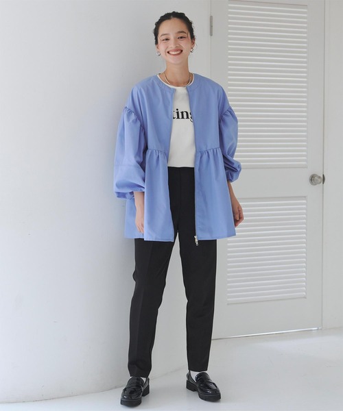titivate(ティティベイト)の「前ジップペプラムブラウス/ジャケット(シャツ/ブラウス・レディース・オフホワイト/ブルー/ブラック・FREE)」の11枚目の写真