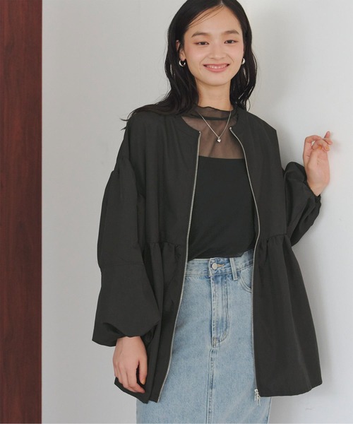 titivate(ティティベイト)の「前ジップペプラムブラウス/ジャケット(シャツ/ブラウス・レディース・オフホワイト/ブルー/ブラック・FREE)」の7枚目の写真