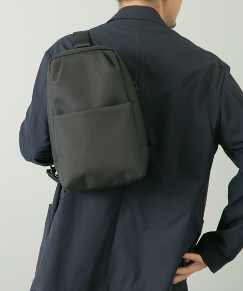 RODE SKO（ロデスコ）の「撥水タックスクエアボディバッグ（ショルダーバッグ・メンズ・ブラック/チャコールグレー・ONE）」の10枚目の写真