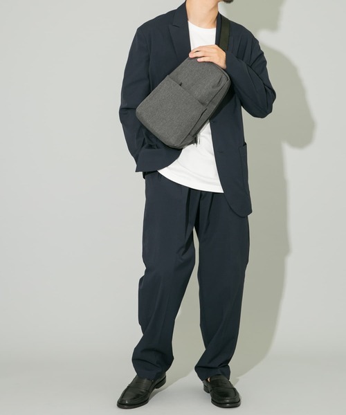 RODE SKO（ロデスコ）の「撥水タックスクエアボディバッグ（ショルダーバッグ・メンズ・ブラック/チャコールグレー・ONE）」の18枚目の写真