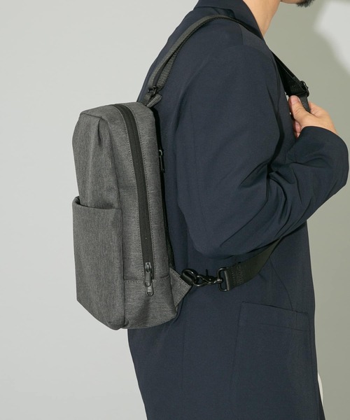 RODE SKO（ロデスコ）の「撥水タックスクエアボディバッグ（ショルダーバッグ・メンズ・ブラック/チャコールグレー・ONE）」の20枚目の写真