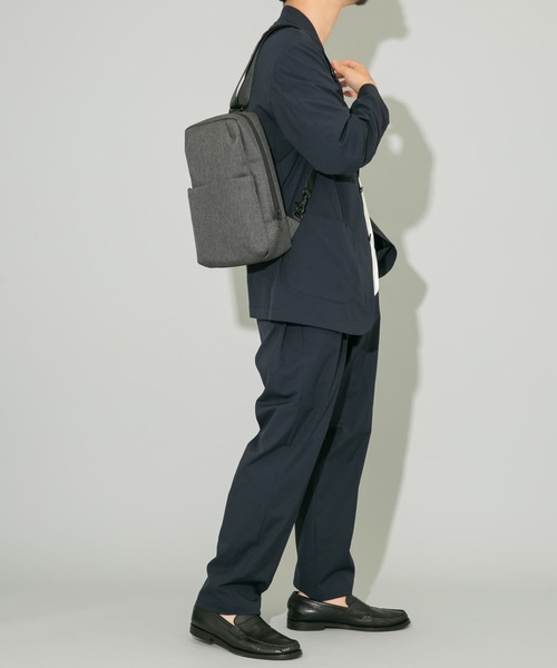 RODE SKO（ロデスコ）の「撥水タックスクエアボディバッグ（ショルダーバッグ・メンズ・ブラック/チャコールグレー・ONE）」の22枚目の写真