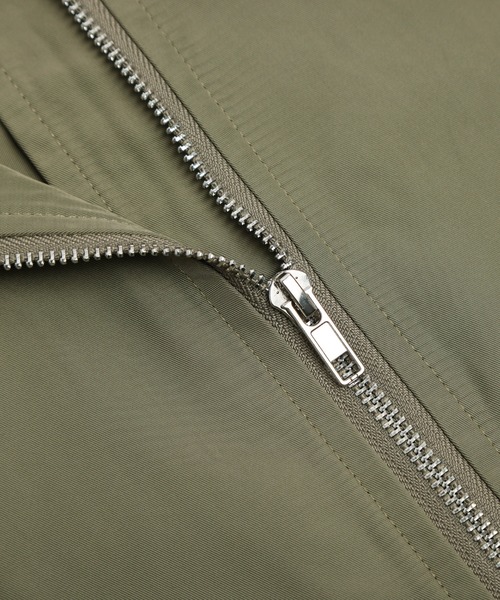 La-gemme（ラジェム）の「ノーカラーブルゾン（ブルゾン・レディース・ブラック/ベージュ/カーキ・フリー）」の6枚目の写真