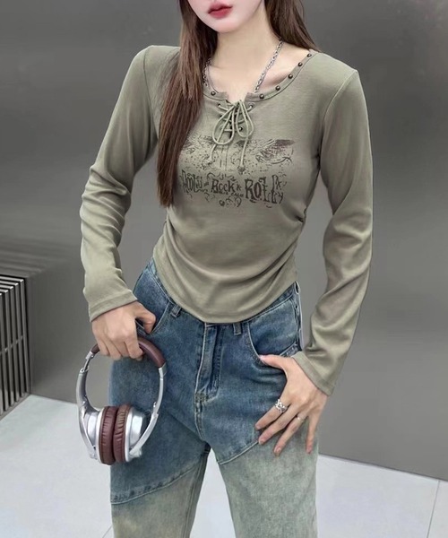 SpRay(スプレイ)の「イーグルプリントスピンドルロングTシャツ(Tシャツ/カットソー・レディース・ベージュ/ブラウン/アイボリー/ブラック/カーキ・FREE)」の1枚目の写真