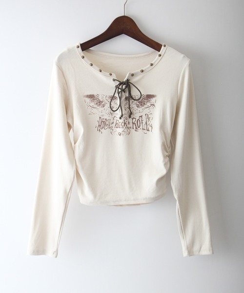 SpRay(スプレイ)の「イーグルプリントスピンドルロングTシャツ(Tシャツ/カットソー・レディース・ベージュ/ブラウン/アイボリー/ブラック/カーキ・FREE)」の2枚目の写真