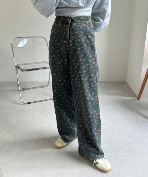 efill(エフィル)の「刺繍 ビッグ デニム パンツ(デニムパンツ・レディース・ブルー・M)」の18枚目の写真