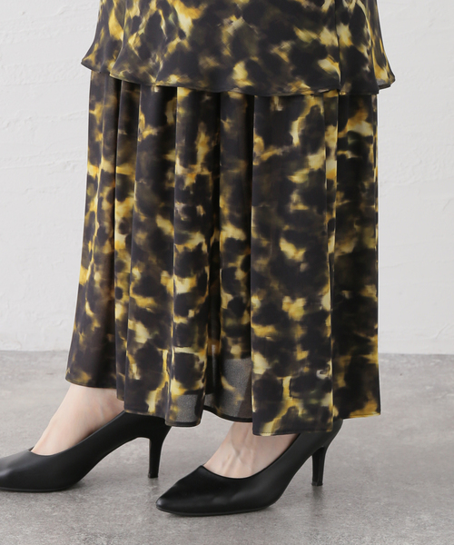 Spick & Span（スピックアンドスパン）の「DELIY / デリー MOSAIC PRINT LAYERED SKIRT DLY-065135（スカート・レディース・ブラック・FREE）」の2枚目の写真