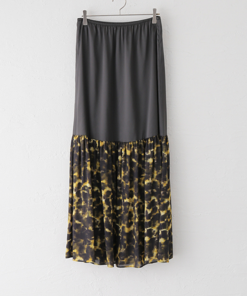 Spick & Span（スピックアンドスパン）の「DELIY / デリー MOSAIC PRINT LAYERED SKIRT DLY-065135（スカート・レディース・ブラック・FREE）」の7枚目の写真