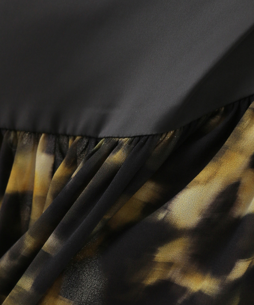 Spick & Span（スピックアンドスパン）の「DELIY / デリー MOSAIC PRINT LAYERED SKIRT DLY-065135（スカート・レディース・ブラック・FREE）」の8枚目の写真