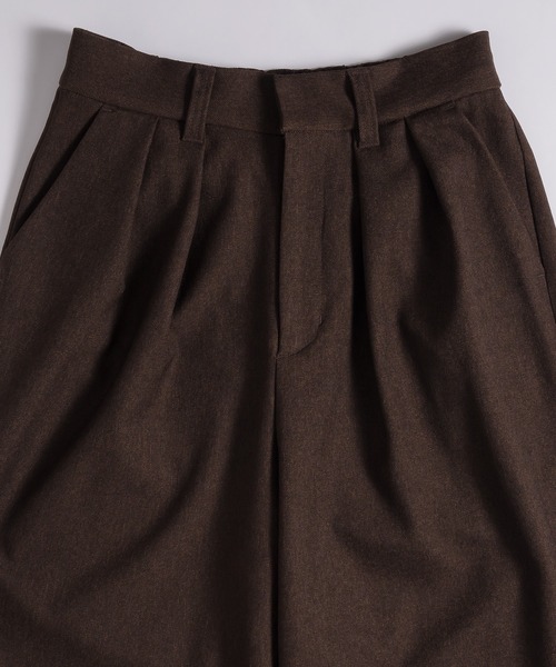 MUHET(ミュエータ)の「ワイドスラックスパンツ(スラックス・レディース・チャコールグレー/ブラウン・SMALL/MEDIUM/LARGE/X-LARGE)」の19枚目の写真
