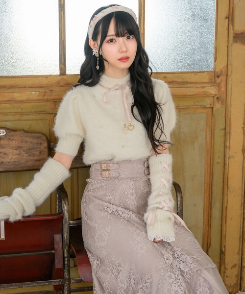 ROJITA(ロジータ)の「アームウオーマー付きシャギーニット(ニット/セーター・レディース・ホワイト/グレー/ブラック・FREE)」の14枚目の写真