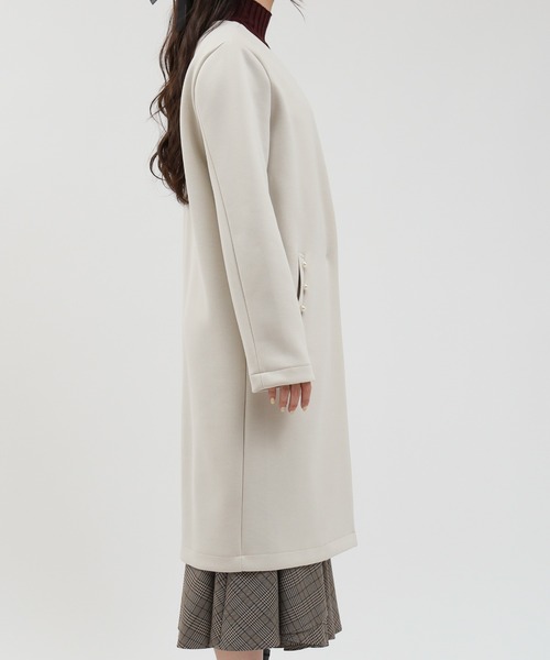 TRUDEA(トルディア)の「パール使いVカラーライトコート(ノーカラーコート・レディース・ネイビー/アイボリー・MEDIUM/LARGE)」の12枚目の写真
