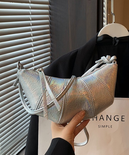 ketty（ケティ）の「クロワッサンショルダーバッグ（ショルダーバッグ・レディース・シルバー系その他/ブラック・FREE）」の16枚目の写真