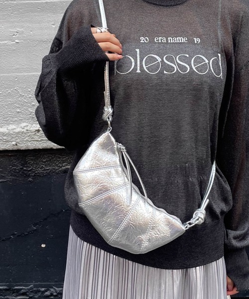 ketty（ケティ）の「クロワッサンショルダーバッグ（ショルダーバッグ・レディース・シルバー系その他/ブラック・FREE）」の7枚目の写真