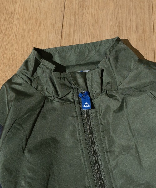 GERRY（ジェリー）の「【30】〔GERRY/ジェリー〕撥水ポリエステルタフタ 裏フリース トレーニングジャケット（ナイロンジャケット・キッズ・ブラック/カーキ・130/140/150/160）」の5枚目の写真
