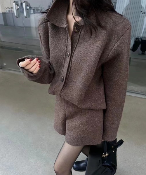 Diosfront（ディオスフロント）の「ポロ襟ニットカーディガン＆ニット短パンセットアップ（セットアップ・レディース・モカ/ブラック/チャコールグレー・FREE）」の4枚目の写真