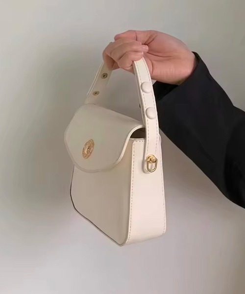 ammy.(エイミードット)の「【 ammy. / エイミードット 】 ゴールド ボタン フラップ スクエア バッグ(ハンドバッグ・レディース・ワインレッド/ブラック/ホワイト・FREE)」の13枚目の写真