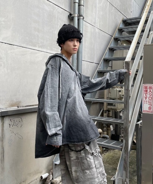 XU(エックスユー)の「ストリートファッション XU エックスユー damage beanie ダメージビーニー ニットキャップ ダメージニット帽 折り返しニット帽 韓国ファッション 韓国ストリート グランジ(ニットキャップ/ビーニー・メンズ・チャコール/ブラック・ONE SIZE)」の15枚目の写真