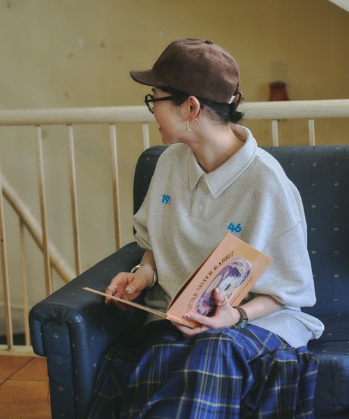 studio CLIP（スタディオクリップ）の「【CLIP BY STAFF】襟付き裏毛ロゴスウェット（スウェット・レディース・オフホワイト/ライトグレー/ライトブルー/ブラック・FREE）」の11枚目の写真