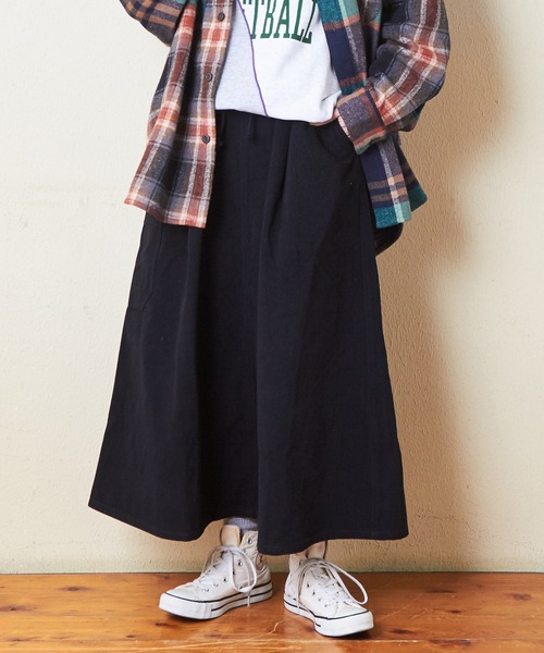 CUBE SUGAR（キューブシュガー）の「ピーチ起毛ツイルタックギャザースカート（スカート・レディース・レッド/ブラック/マルチ/ナチュラル/ブルー・M）」の2枚目の写真