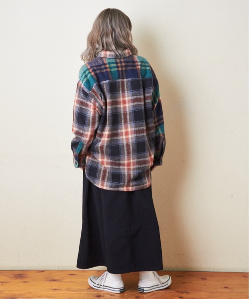 CUBE SUGAR（キューブシュガー）の「ピーチ起毛ツイルタックギャザースカート（スカート・レディース・レッド/ブラック/マルチ/ナチュラル/ブルー・M）」の12枚目の写真