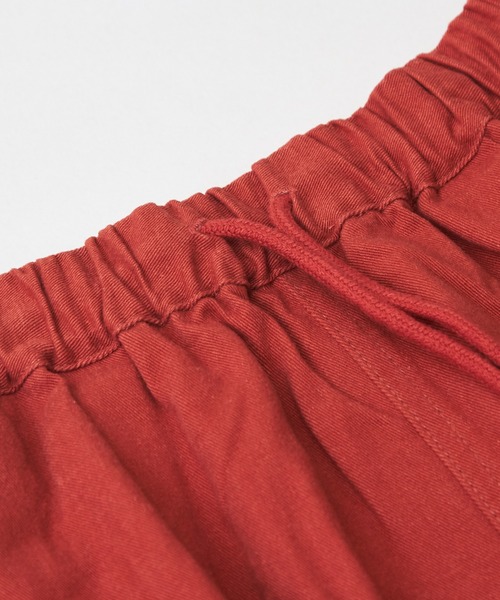 CUBE SUGAR（キューブシュガー）の「ピーチ起毛ツイルタックギャザースカート（スカート・レディース・レッド/ブラック/マルチ/ナチュラル/ブルー・M）」の17枚目の写真