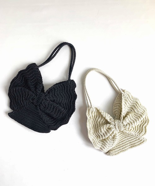 Q(キュー)の「クロッシェリボントート(トートバッグ・レディース・アイボリー/ブラック・ONE SIZE)」の9枚目の写真