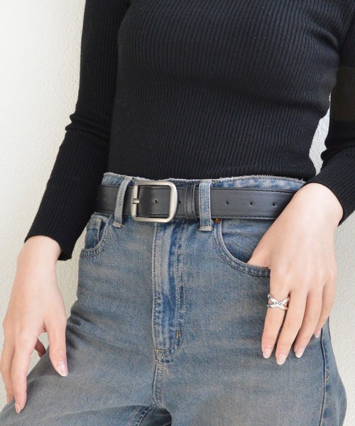 styiro(スタイロ)の「【ユニセックス】ヴィンテージブラックシルバーバックルPUレザーベルト メンズ レディース(ベルト・レディース・ブラック/ブラウン/ブラック系2/ブラウン系2・130cm/115cm/110cm/105cm)」の6枚目の写真