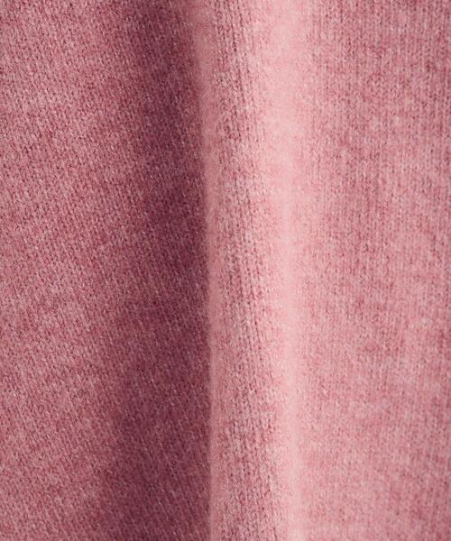 SHOO・LA・RUE(シューラルー)の「ふんわりやわらか変形Vネックニット(ニット/セーター・レディース・ライトグレー/ピンク系/ライトベージュ・01/02/03/04)」の11枚目の写真